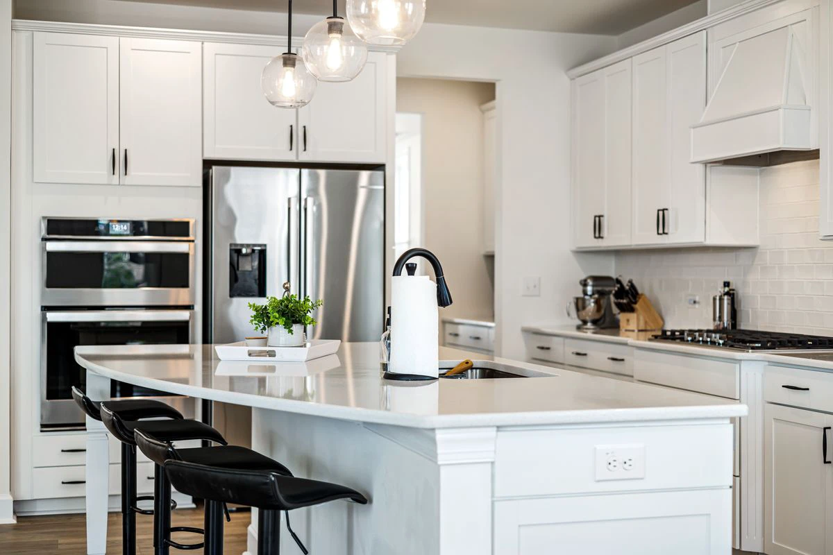 White shaker cabinets Explained for First-Time Kitchen Remodelers